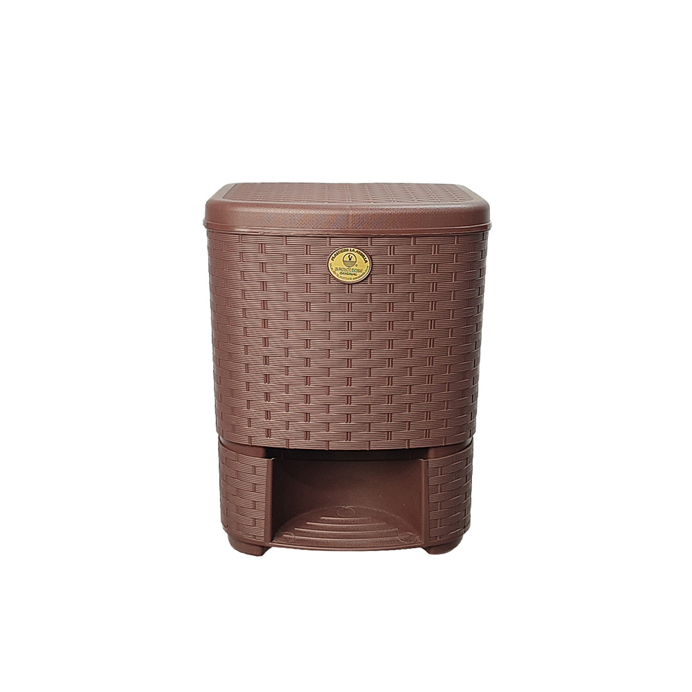 Cesto papelero rattan pedal